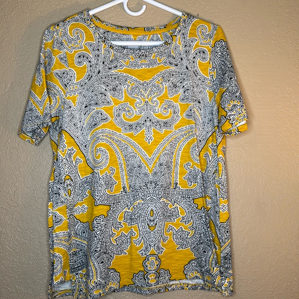 Chico’s Side Vent Paisley Print Slub Tee size Med